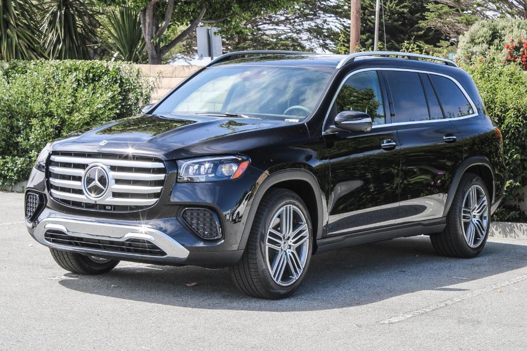 new 2025 Mercedes-Benz GLS 450 car, priced at $91,945