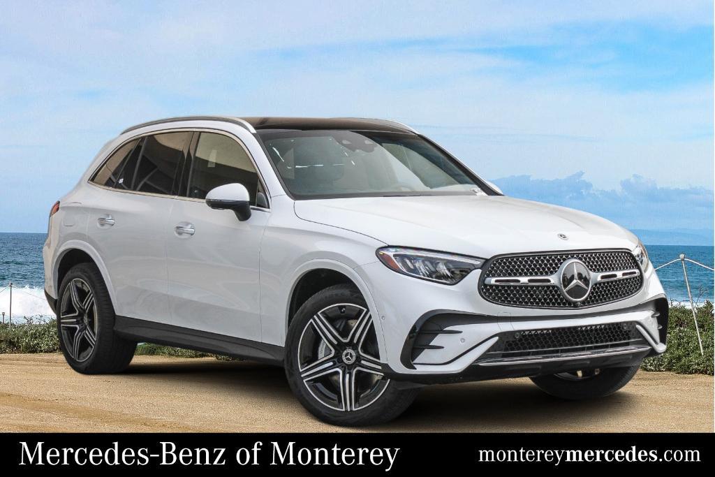 new 2024 Mercedes-Benz GLC 300 car, priced at $63,745