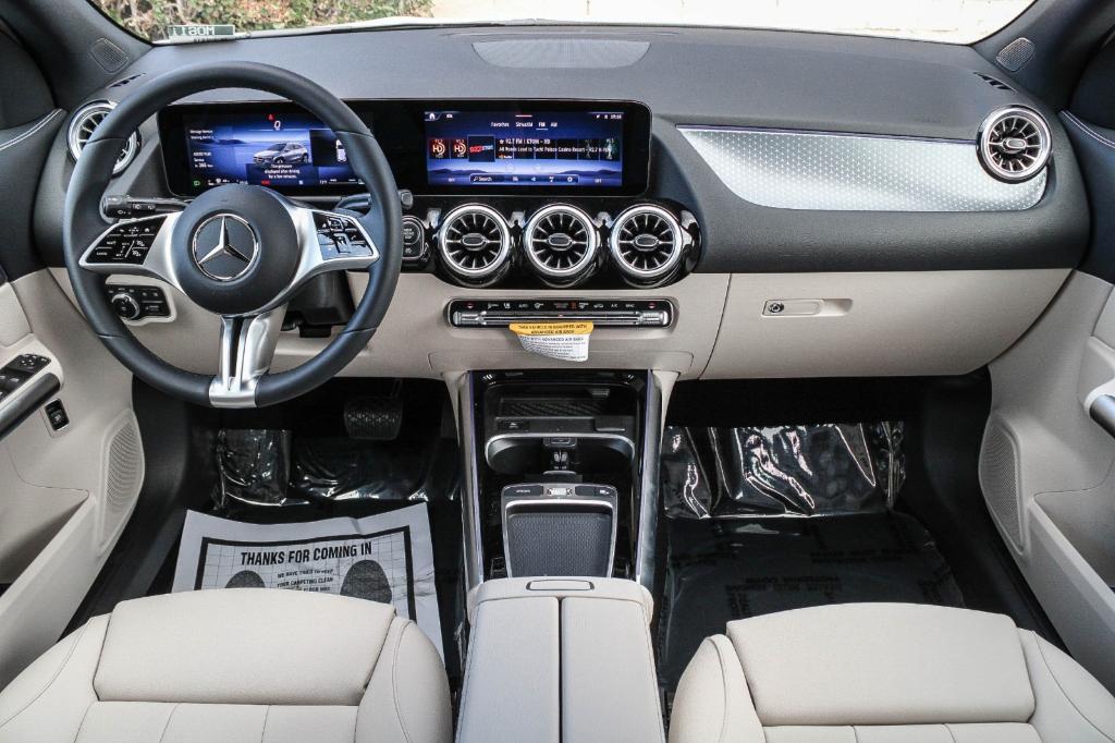 new 2025 Mercedes-Benz GLA 250 car, priced at $45,650