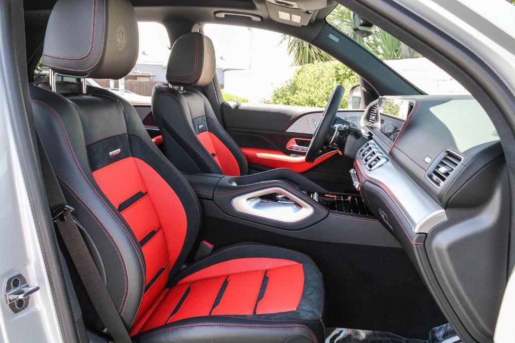 new 2025 Mercedes-Benz AMG GLE 53 car, priced at $91,735