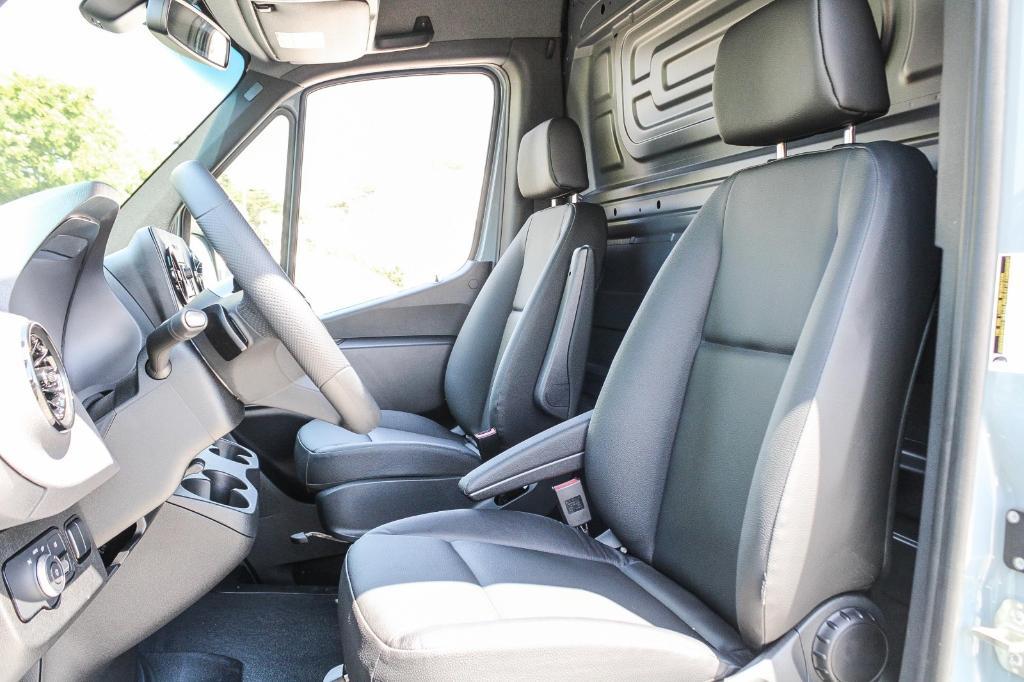 new 2025 Mercedes-Benz Sprinter 2500 car, priced at $58,289