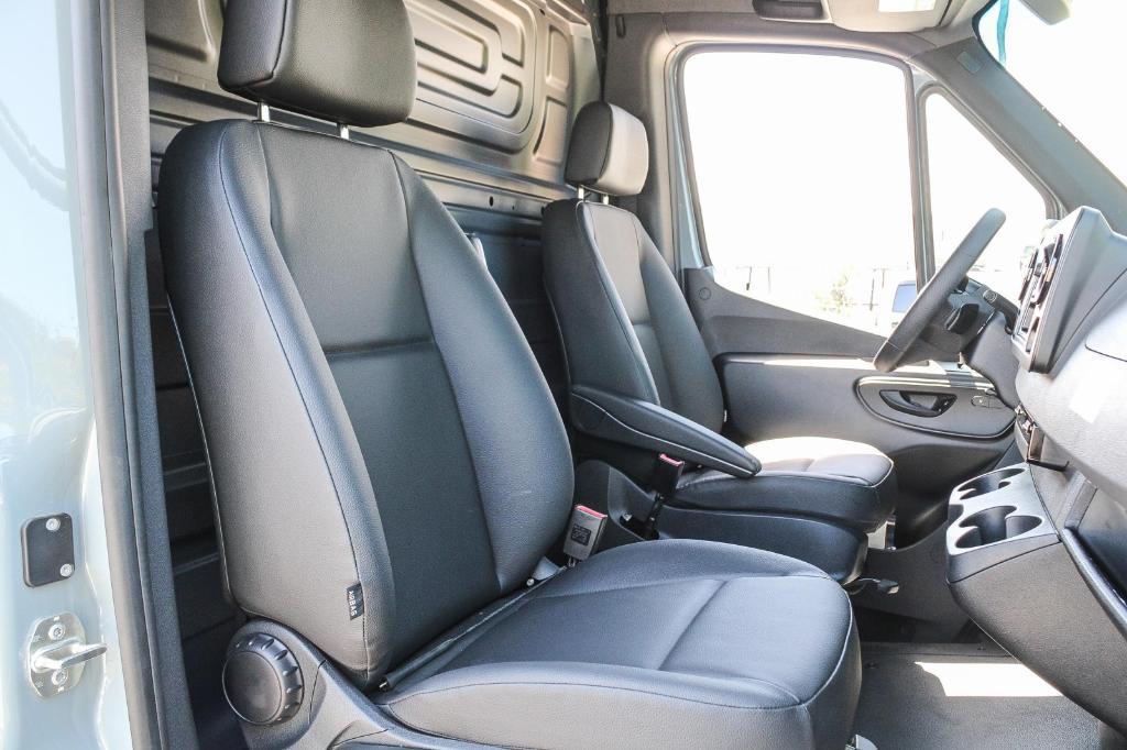 new 2025 Mercedes-Benz Sprinter 2500 car, priced at $58,289