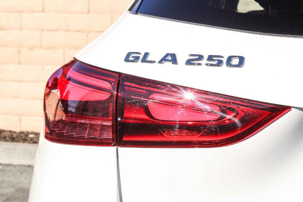 used 2025 Mercedes-Benz GLA 250 car, priced at $39,991
