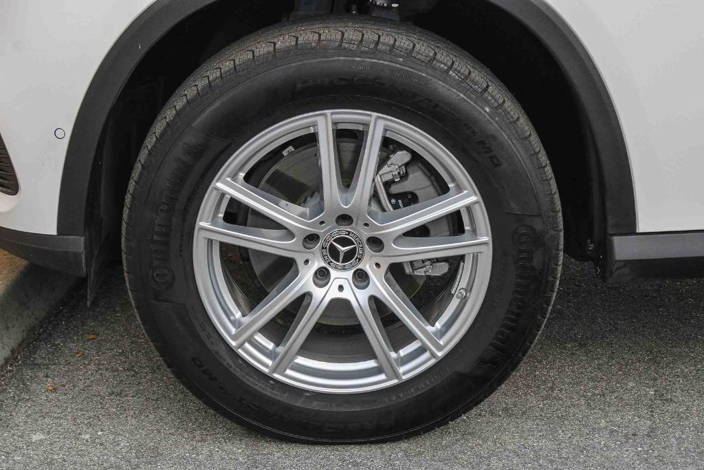 used 2025 Mercedes-Benz GLC 300 car, priced at $45,991