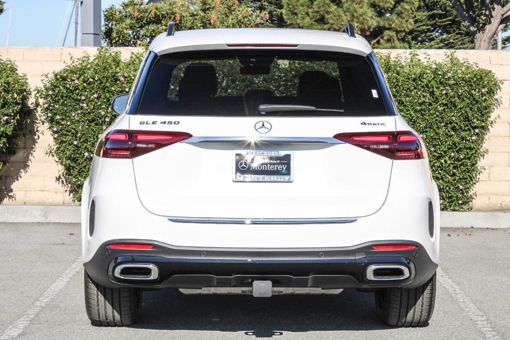 new 2025 Mercedes-Benz GLE 450 car, priced at $82,415