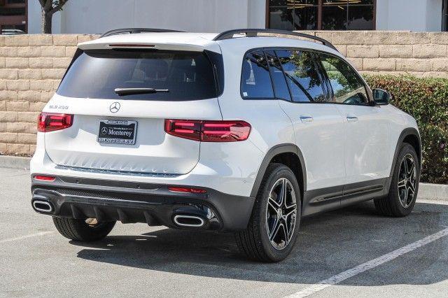 new 2025 Mercedes-Benz GLB 250 car, priced at $53,965