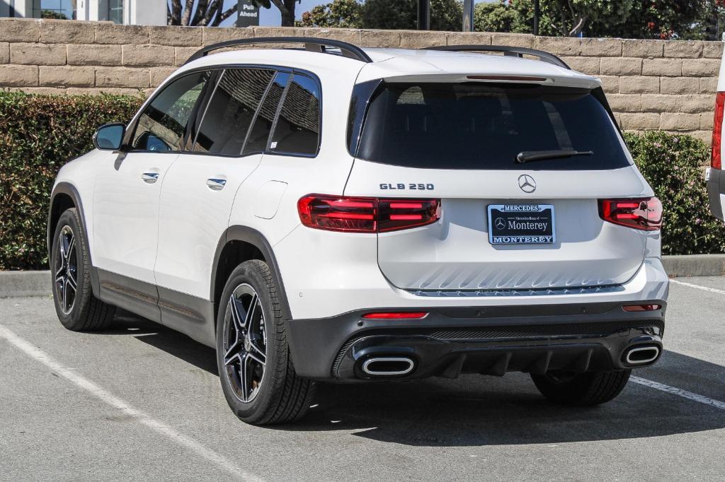 new 2025 Mercedes-Benz GLB 250 car, priced at $53,965