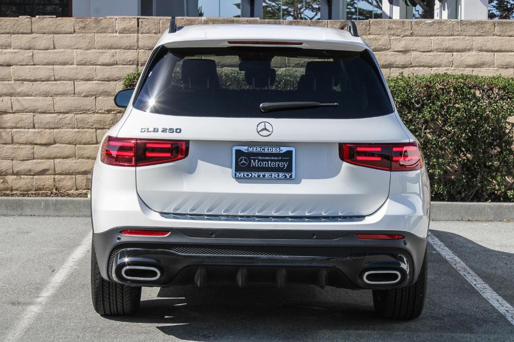 new 2025 Mercedes-Benz GLB 250 car, priced at $53,965