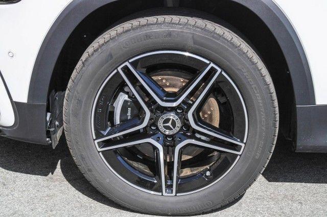 new 2025 Mercedes-Benz GLB 250 car, priced at $53,965