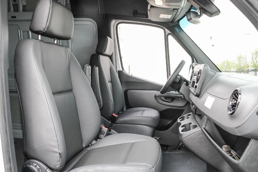 new 2025 Mercedes-Benz Sprinter 2500 car, priced at $58,742