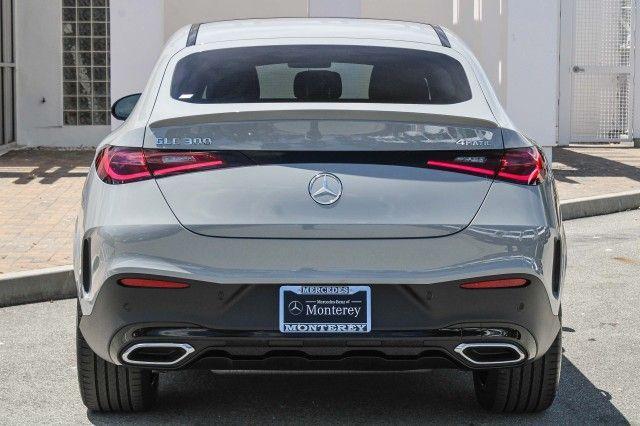 new 2025 Mercedes-Benz GLC 300 car, priced at $69,485