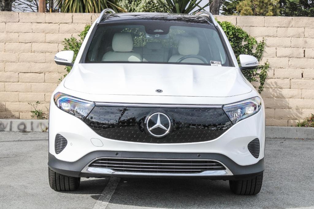 new 2025 Mercedes-Benz EQB 300 car, priced at $60,615