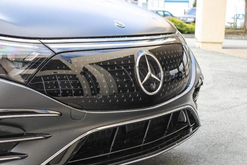 new 2024 Mercedes-Benz EQS 450 car, priced at $121,145
