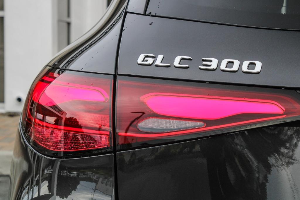 new 2025 Mercedes-Benz GLC 300 car, priced at $59,170