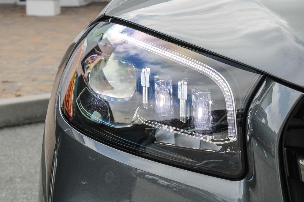 new 2025 Mercedes-Benz GLS 450 car, priced at $99,085