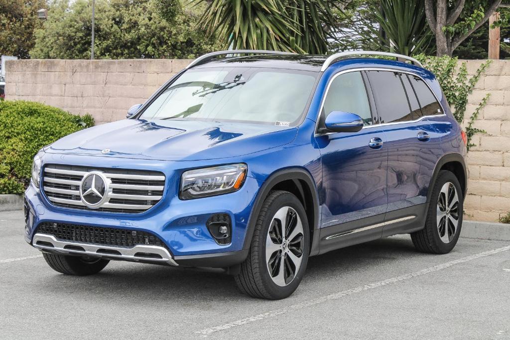 new 2025 Mercedes-Benz GLB 250 car, priced at $52,610