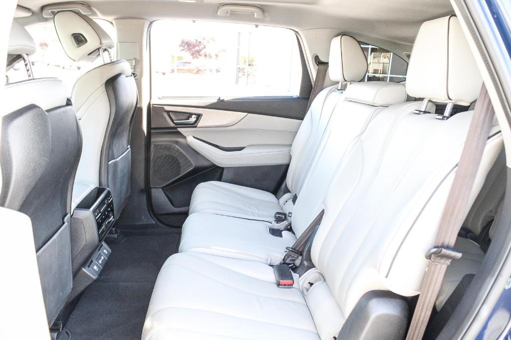 used 2022 Acura MDX car, priced at $42,333