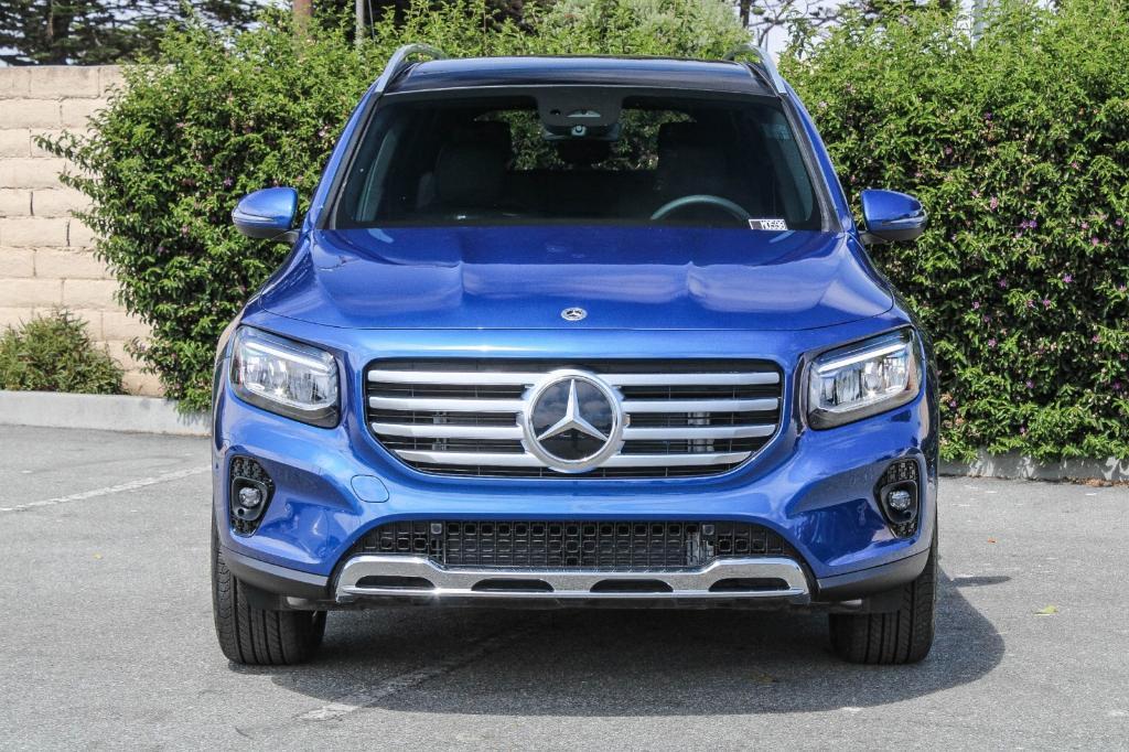 new 2024 Mercedes-Benz GLB 250 car, priced at $52,075