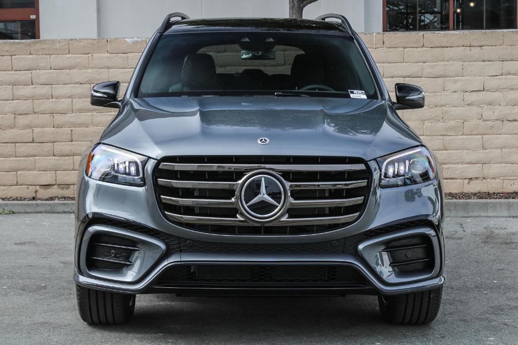 new 2025 Mercedes-Benz GLS 450 car, priced at $101,770