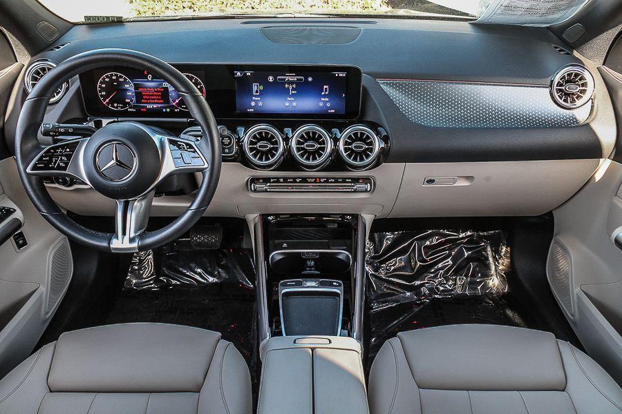 used 2025 Mercedes-Benz GLA 250 car, priced at $37,911