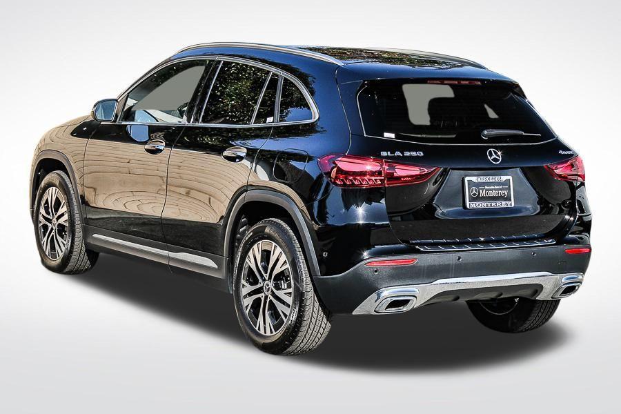 used 2025 Mercedes-Benz GLA 250 car, priced at $37,911