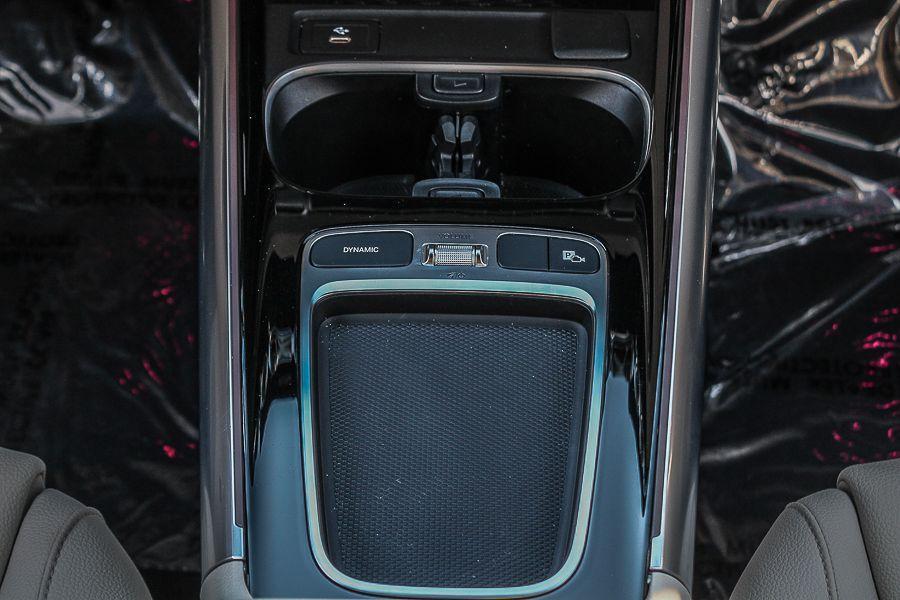 used 2025 Mercedes-Benz GLA 250 car, priced at $37,911