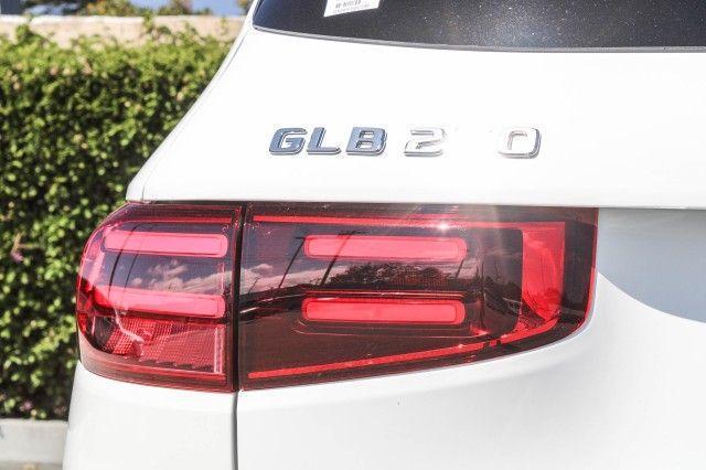 new 2025 Mercedes-Benz GLB 250 car, priced at $49,595