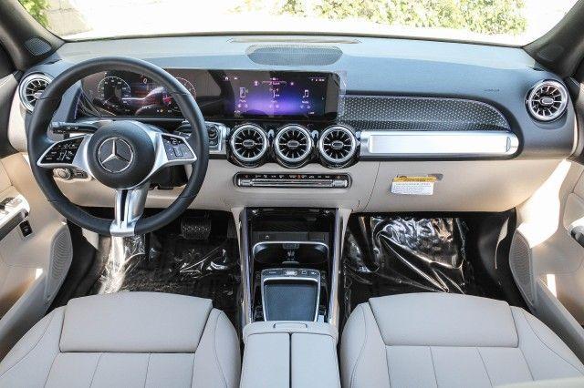 new 2025 Mercedes-Benz GLB 250 car, priced at $49,595