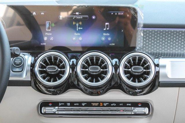 new 2025 Mercedes-Benz GLB 250 car, priced at $49,595