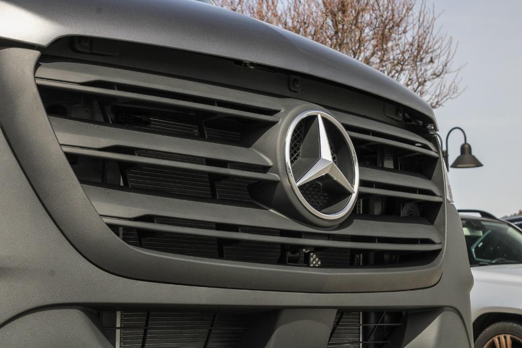 new 2025 Mercedes-Benz Sprinter 2500 car, priced at $76,300
