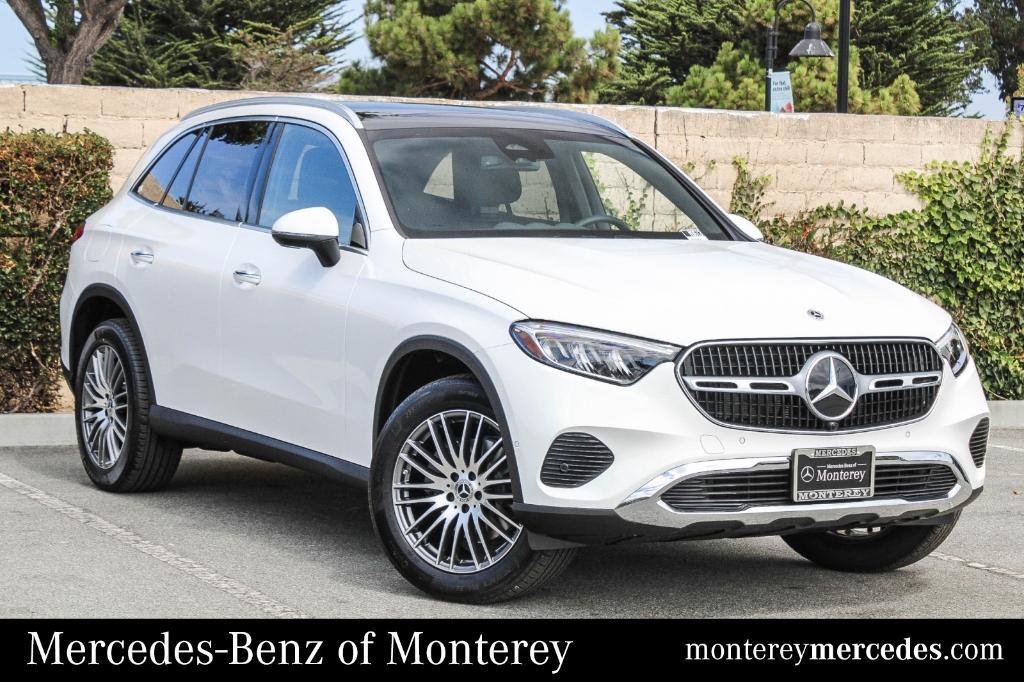 new 2024 Mercedes-Benz GLC 300 car, priced at $54,445