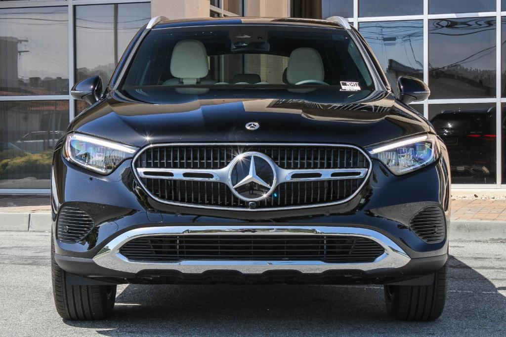 new 2024 Mercedes-Benz GLC 300 car, priced at $53,615