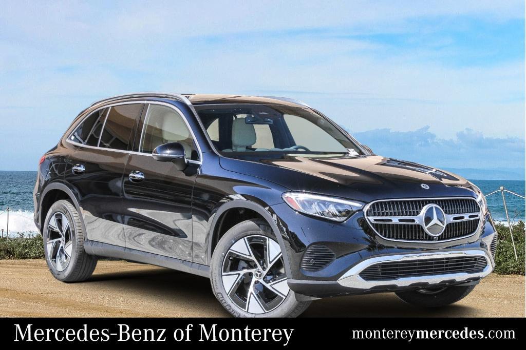 new 2024 Mercedes-Benz GLC 300 car, priced at $53,615