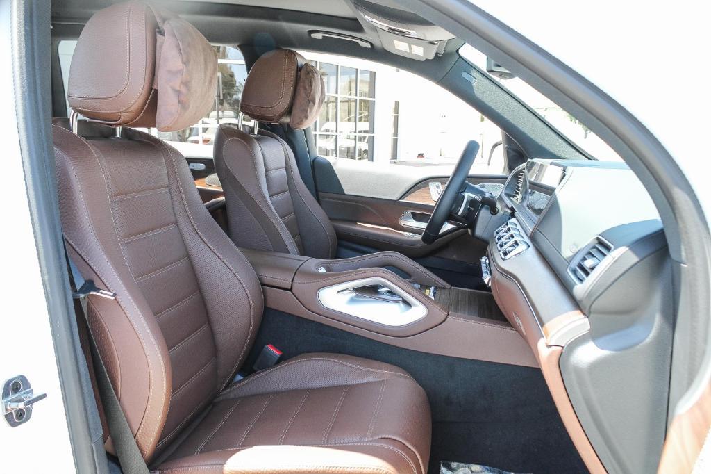 new 2025 Mercedes-Benz GLS 450 car, priced at $102,115