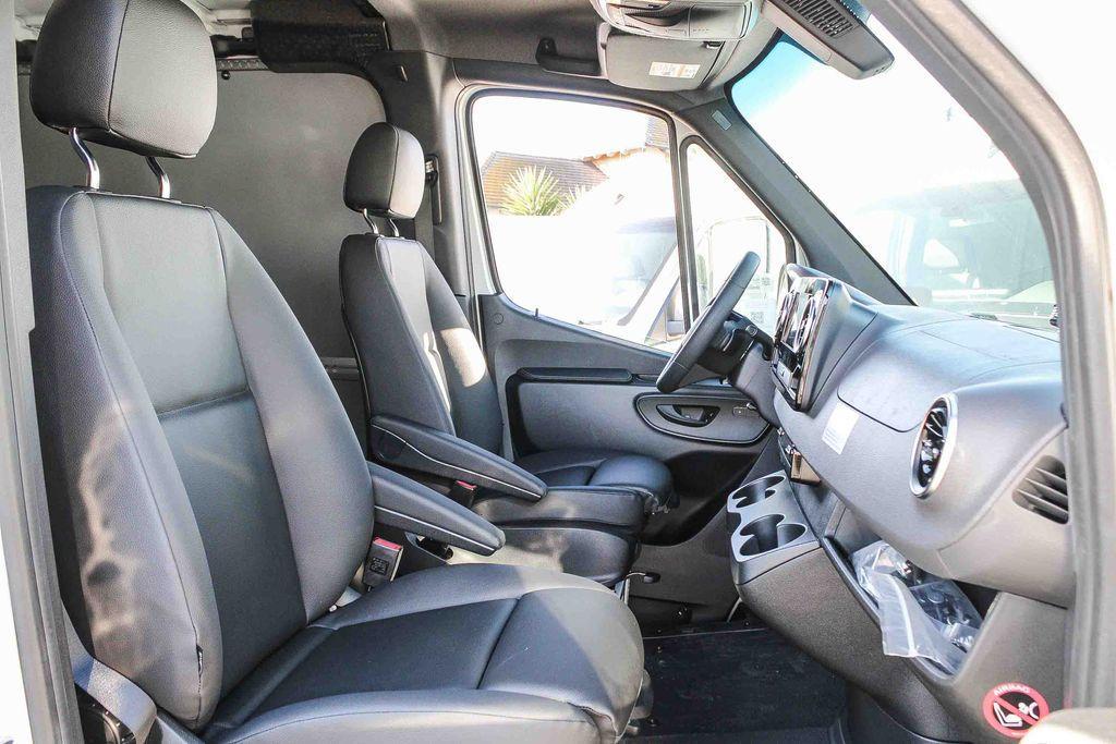 new 2026 Mercedes-Benz Sprinter 2500 car