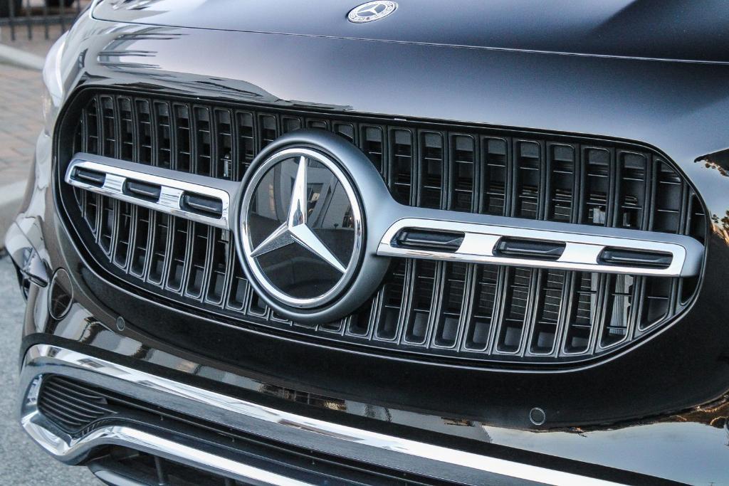 used 2025 Mercedes-Benz GLA 250 car, priced at $36,991