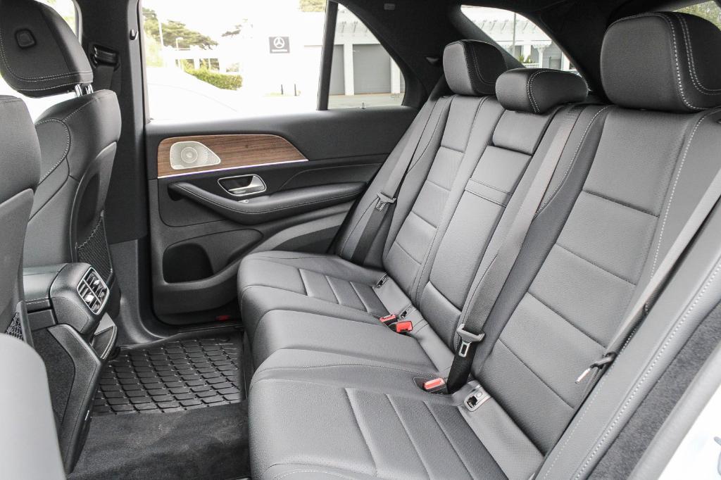 new 2025 Mercedes-Benz GLE 450e car, priced at $76,215