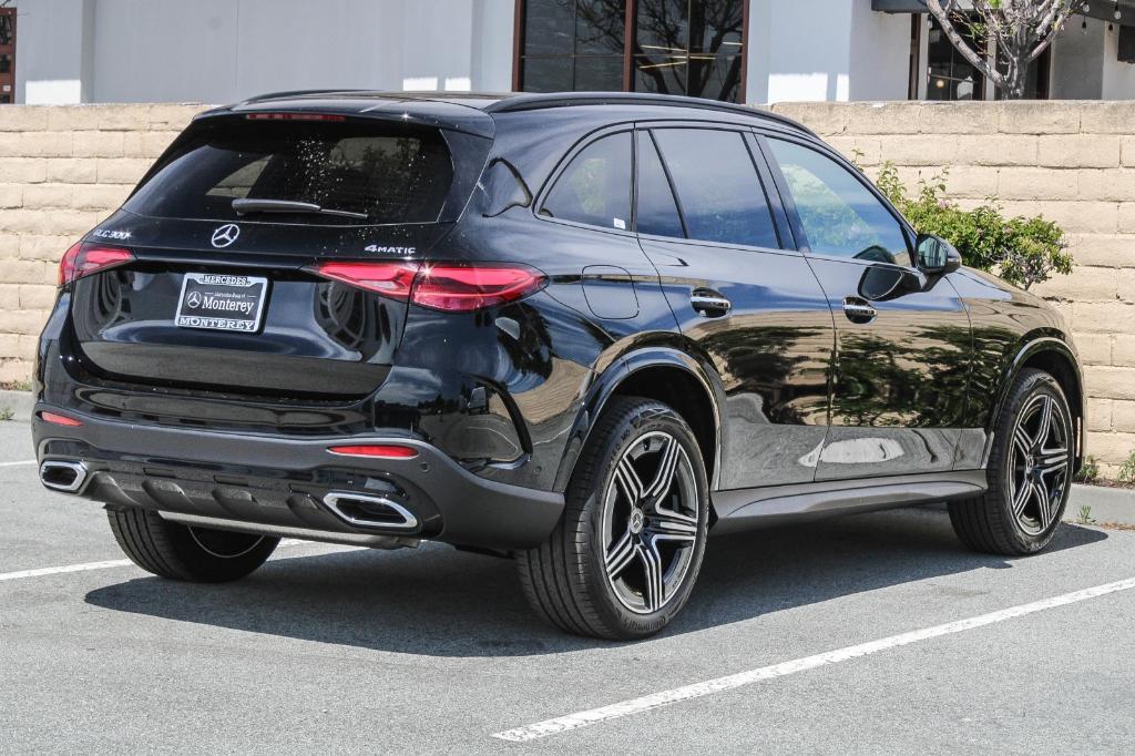new 2025 Mercedes-Benz GLC 300 car, priced at $58,605