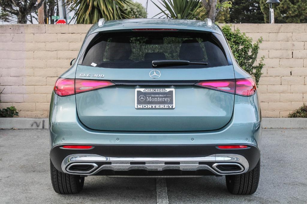 new 2025 Mercedes-Benz GLC 300 car, priced at $53,455