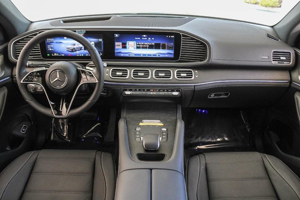 new 2025 Mercedes-Benz GLE 450 car, priced at $89,890