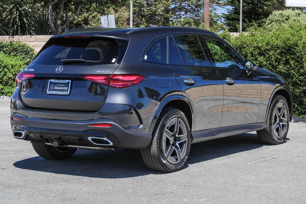 new 2024 Mercedes-Benz GLC 300 car, priced at $58,820