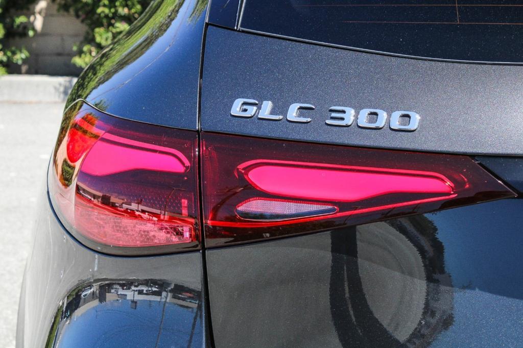 new 2024 Mercedes-Benz GLC 300 car, priced at $58,820