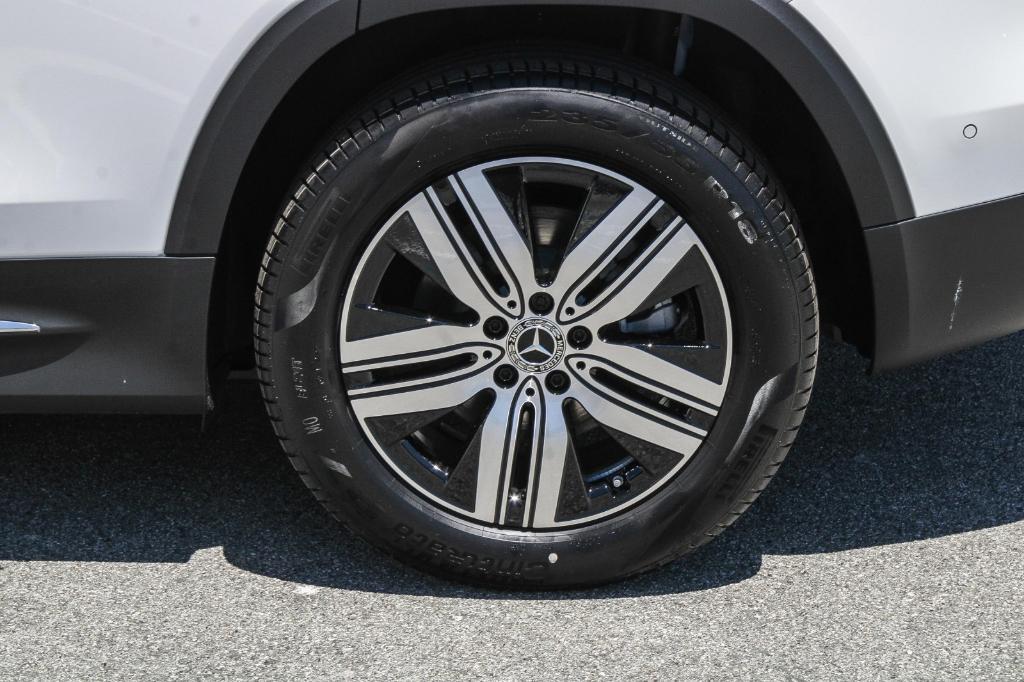 new 2025 Mercedes-Benz EQB 250 car, priced at $58,100