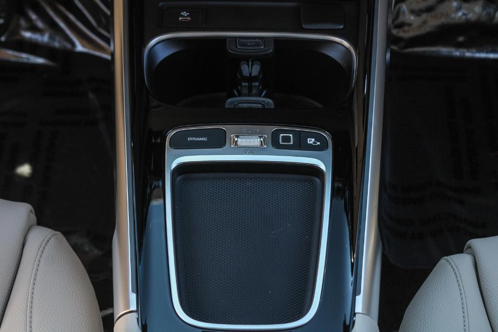 new 2025 Mercedes-Benz EQB 250 car, priced at $58,100
