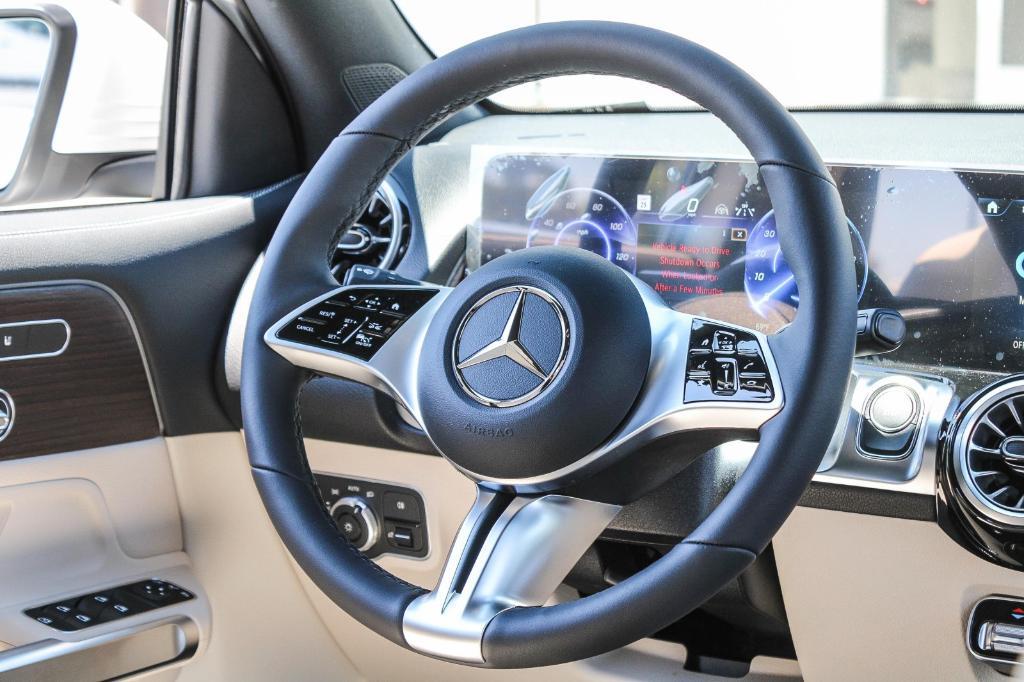 new 2025 Mercedes-Benz EQB 250 car, priced at $58,100