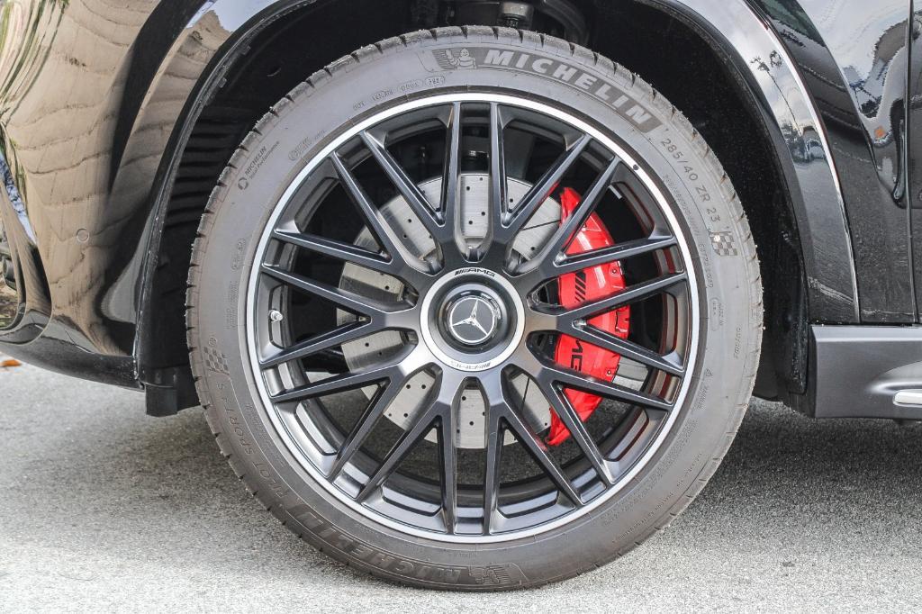 new 2025 Mercedes-Benz AMG GLS 63 car, priced at $159,165