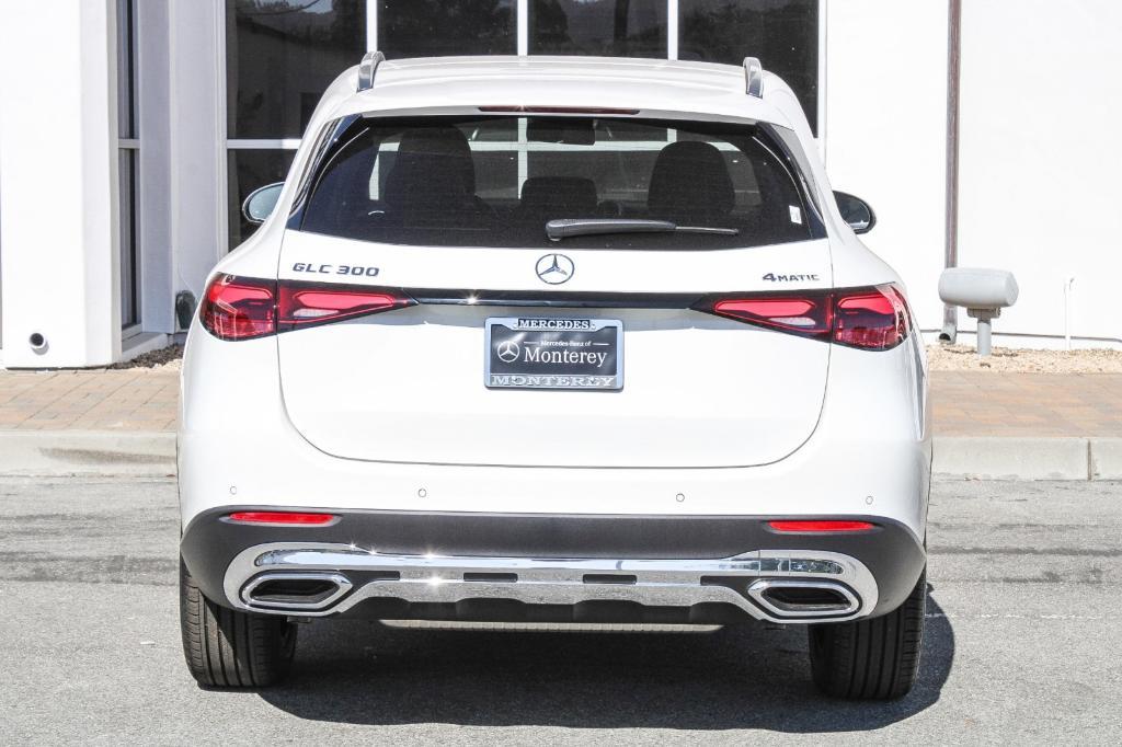 new 2025 Mercedes-Benz GLC 300 car, priced at $53,385