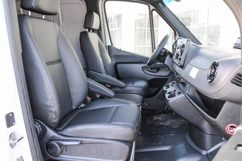 new 2025 Mercedes-Benz Sprinter 2500 car, priced at $59,003