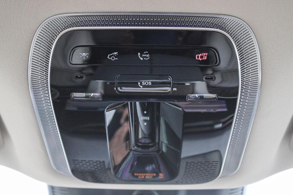 new 2025 Mercedes-Benz EQS 450 car, priced at $110,935