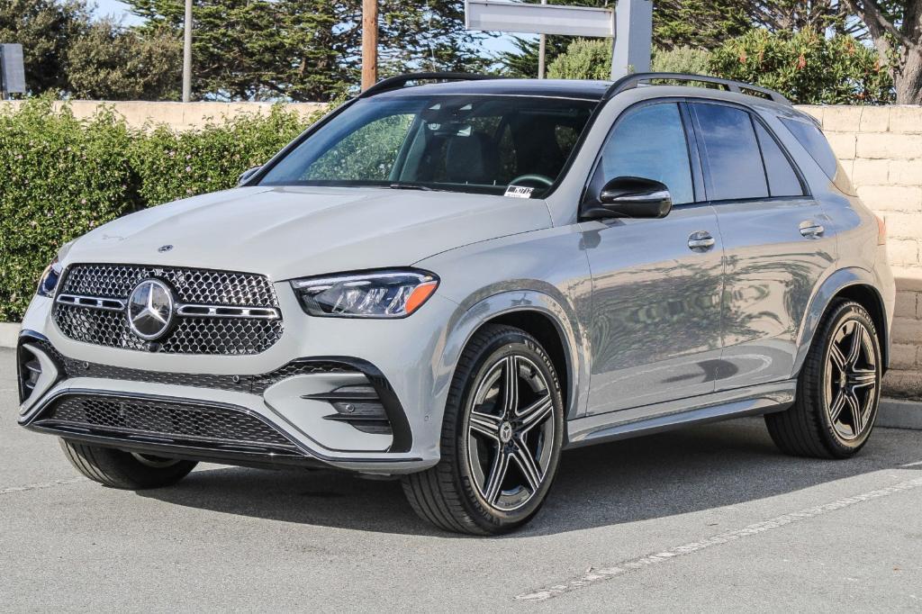 new 2025 Mercedes-Benz GLE 450 car, priced at $84,945